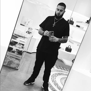 Meet your Posher, Thomas